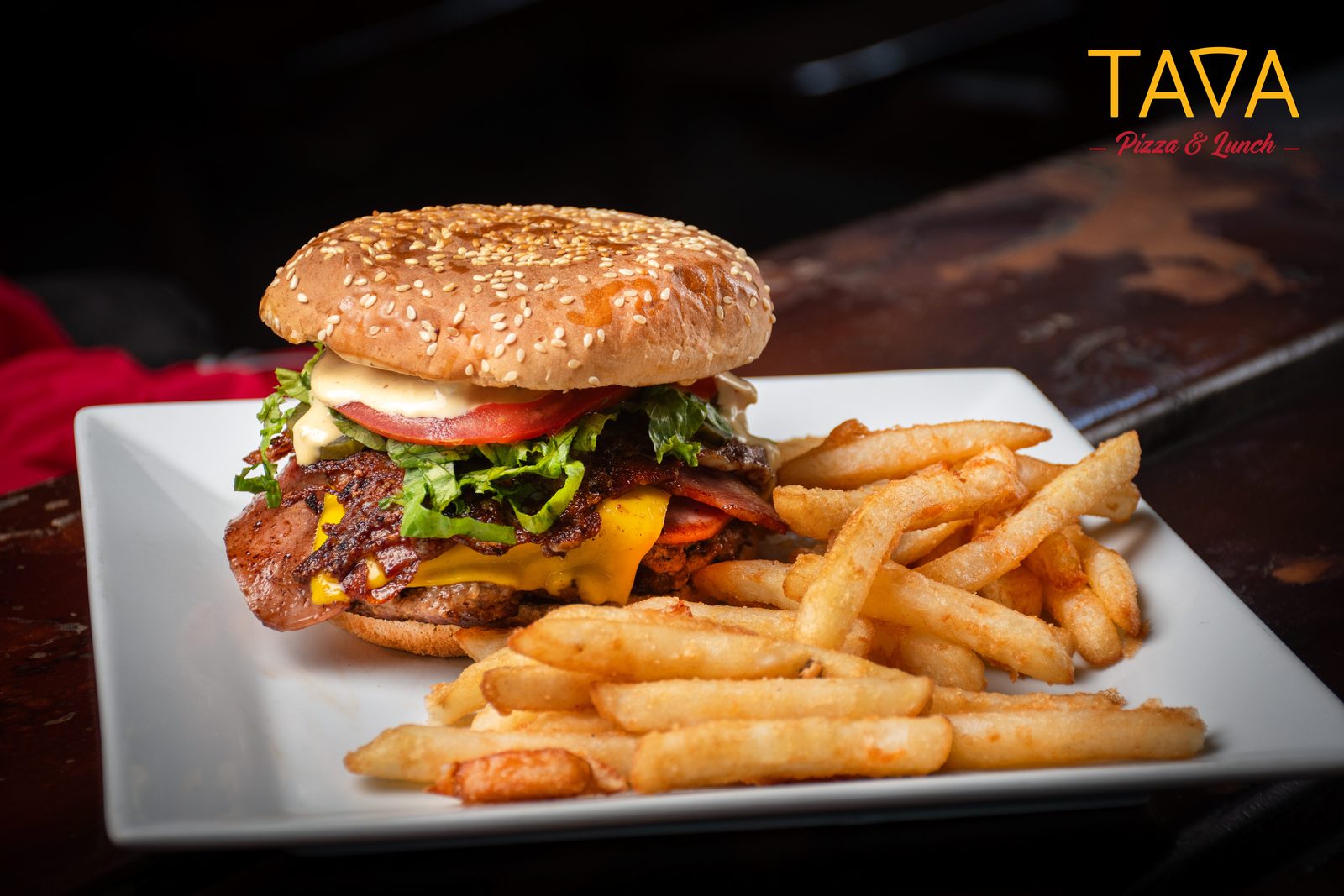 Hamburguesa TAVA con papas